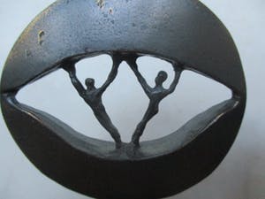 Corry Ammerlaan - 2 figuratieve beeldjes kopen? Bied vanaf 10!