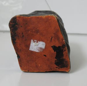 Niet of onleesbaar gesigneerd - Art deco zwart gelakte gegoten presse papier van een kop kopen? Bied vanaf 10!