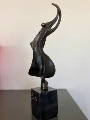 Bernadette Leijdekkers - Danseres groot uitgevoerd verkocht voor € 210!