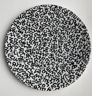 Keith Haring - porseleinen verzamelbord Ligne Blanc handgeschilderd wit/zwart Limited Edition kopen? Bied vanaf 150!