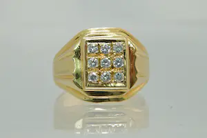 Acheter34 - Vintage 18krt geel-gouden pavé ring met 9 briljant gesl. (0.50ct) diamant? Enchérissez de 380!