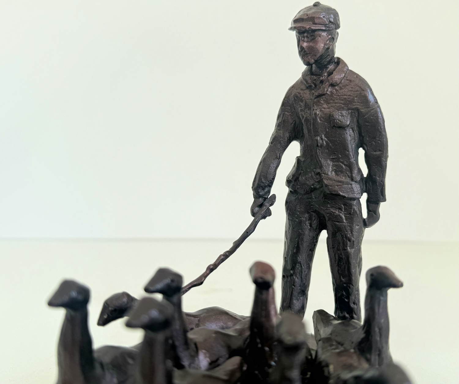 Piet Brouwer - metalen sculptuur | 'n Gaanzendriewer' | 1997 kopen? Bied vanaf 450!