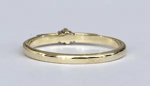 14 kt gouden solitair ring met diamantje kopen? Bied vanaf 100!