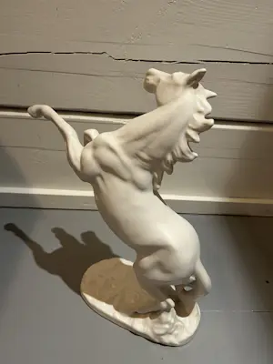 Plateelbakkerij Flora - Steigerend paard kopen? Bied vanaf 70!