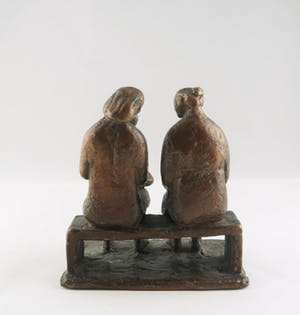 Brons (Onbekend) - Brons, Zittende vrouwen met kind kopen? Bied vanaf 50!