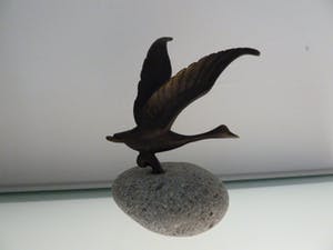 Brons (Onbekend) - Bronzen gans op hardstenen voet kopen? Bied vanaf 1!