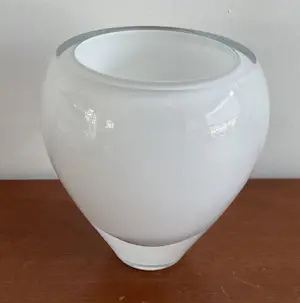 Glasblazerij Leerdam - Witte Opaline kunstglazen vaas kopen? Bied vanaf 35!