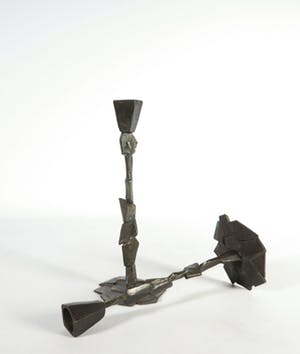 Corry Ammerlaan - Verbronsd metaal, Twee kandelaars kopen? Bied vanaf 1!