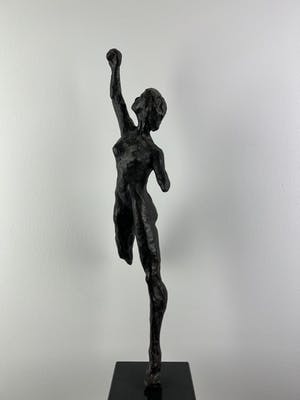 Niet of onleesbaar gesigneerd - Abstracte voorstelling van een vrouw in brons kopen? Bied vanaf 1!