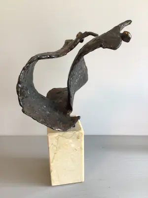 Buy Bernadette Leijdekkers - Sculptuur “ Dynamisch danspaar “ zeldzaam? Bid from 139!