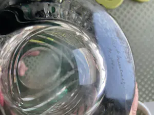 Val-Saint-Lambert - Groene vaas van Koning Boudewijn met de M. PV.-signatuur kopen? Bied vanaf 150!