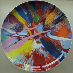 Damien Hirst - Porseleinen bord , Amore, Gasp, Eyes Going into Top of Head and Fluttering kopen? Bied vanaf 1!