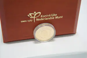 64- 24 karaats gouden "Willem Alexander 50 jaar" 20€ Munt  in orig. KM box kopen? Bied vanaf 460!