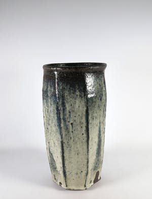 Gutte Eriksen - Steengoed, Achtkant vaas kopen? Bied vanaf 1!