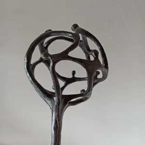 Corry Ammerlaan - Bronzen sculptuur met abstracte figuren kopen? Bied vanaf 20!