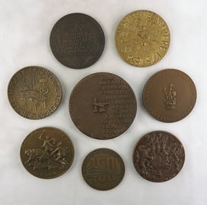 Pieter de Monchy - Termote, Hekman, Luns en anderen, Lot van 8 bronzen penningen kopen? Bied vanaf 100!