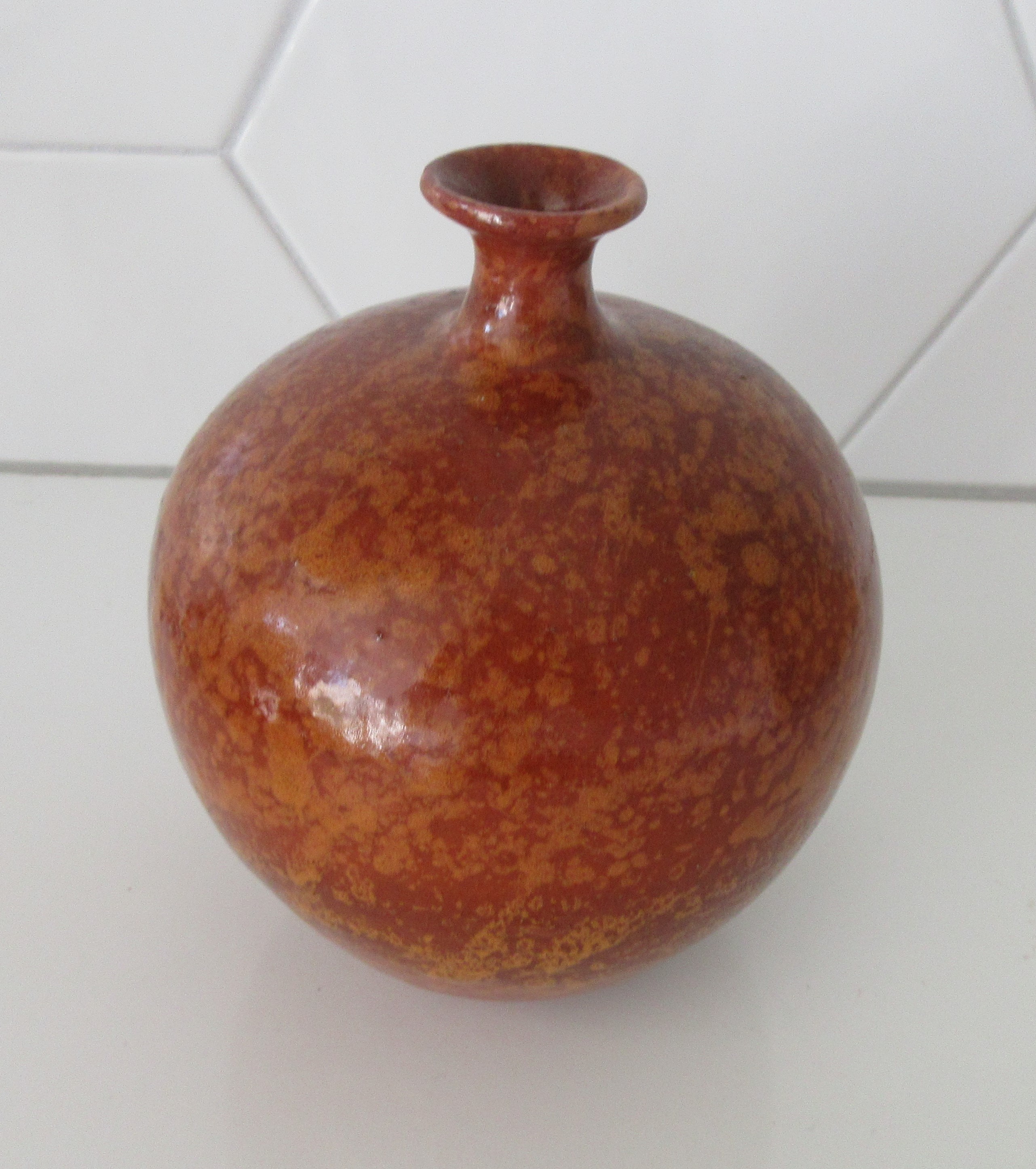 Niet of onleesbaar gesigneerd - Studio aardewerken bolvaas kopen? Bied vanaf 1!