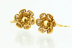Leuke set 14 karaats geel-gouden Filigrain "bloem" oorsieraden - gekeurd verkocht voor € 60!