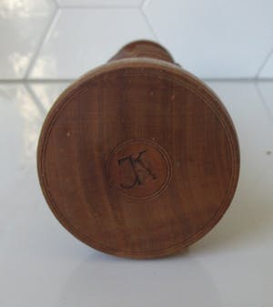 Niet of onleesbaar gesigneerd - Handgesneden abstract Houten object kopen? Bied vanaf 10!