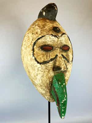 Ogoni - Rare mask from the Ogoni - Nigeria. verkocht voor € 45!