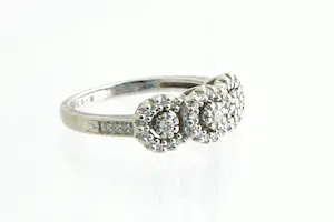 82 - Elegante 14krt witgoud & diamanten (0.25ct) fantasie ring - kleine maat kopen? Bied vanaf 180!