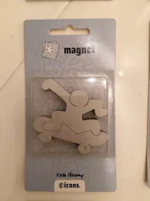 Keith Haring - paperweight, paperclip en magneet (Modoemodo) kopen? Bied vanaf 100!