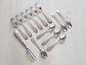 Georg Nilsson - Vleesvork, 6 Dinervorken, 6 Dessertlepels - Model Riche 694 kopen? Bied vanaf 1!