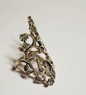 Vintage ring omgeven door Zwitsers Designer kopen? Bied vanaf 70!