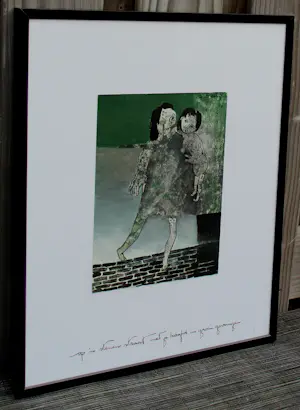 Ans Wortel - Ingelijste gemengde techniek: "Op 'm stenenstraat met je hoofd... - 1976 kopen? Bied vanaf 239!