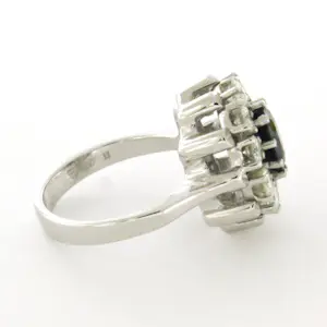 18k witgouden ring bezet met saffier en briljant geslepen diamanten tot. 0.65ct kaufen? Bieten Sie von 800!