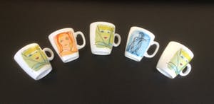 Niet of onleesbaar gesigneerd - Vijf koffiebekers - Sylvia Kristel kopen? Bied vanaf 10!
