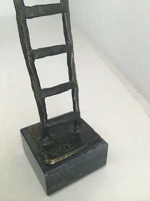 Corry Ammerlaan - Sculptuur “ De denkende mens “. Gesigneerd kopen? Bied vanaf 1!