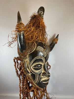 Chokwe - Large African Chokwe horn mask - Angola. kopen? Bied vanaf 65!