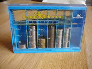 Spaarpot Postbank Pennyrekening 1986 met munten verkocht voor € 1!