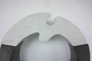 Margriet Kusters - Grote sculptuur van arduin en marmer kopen? Bied vanaf 600!