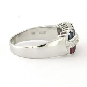 Buy 18k gouden ring met saffier, robijn en single cut geslepen diamant tot. 0.15ct? Bid from 660!