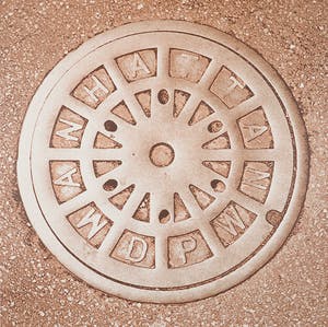 Paul Baars - Zeefdruk, New York manhole cover kopen? Bied vanaf 1!