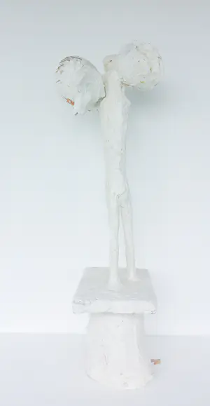 Johan Tahon - Sculptuur in gemengde techniek (gips, hout, touw verf), Zonder titel kopen? Bied vanaf 3000!