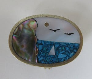 Niet of onleesbaar gesigneerd - Miniatuur zilveren doosje met parelmoer decoratie kopen? Bied vanaf 10!