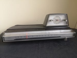 Niet of onleesbaar gesigneerd - Originele Space age klokradio van Philips uit 1967, kopen? Bied vanaf 1!