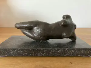 Brons (Onbekend) - Liggende vrouw kopen? Bied vanaf 60!