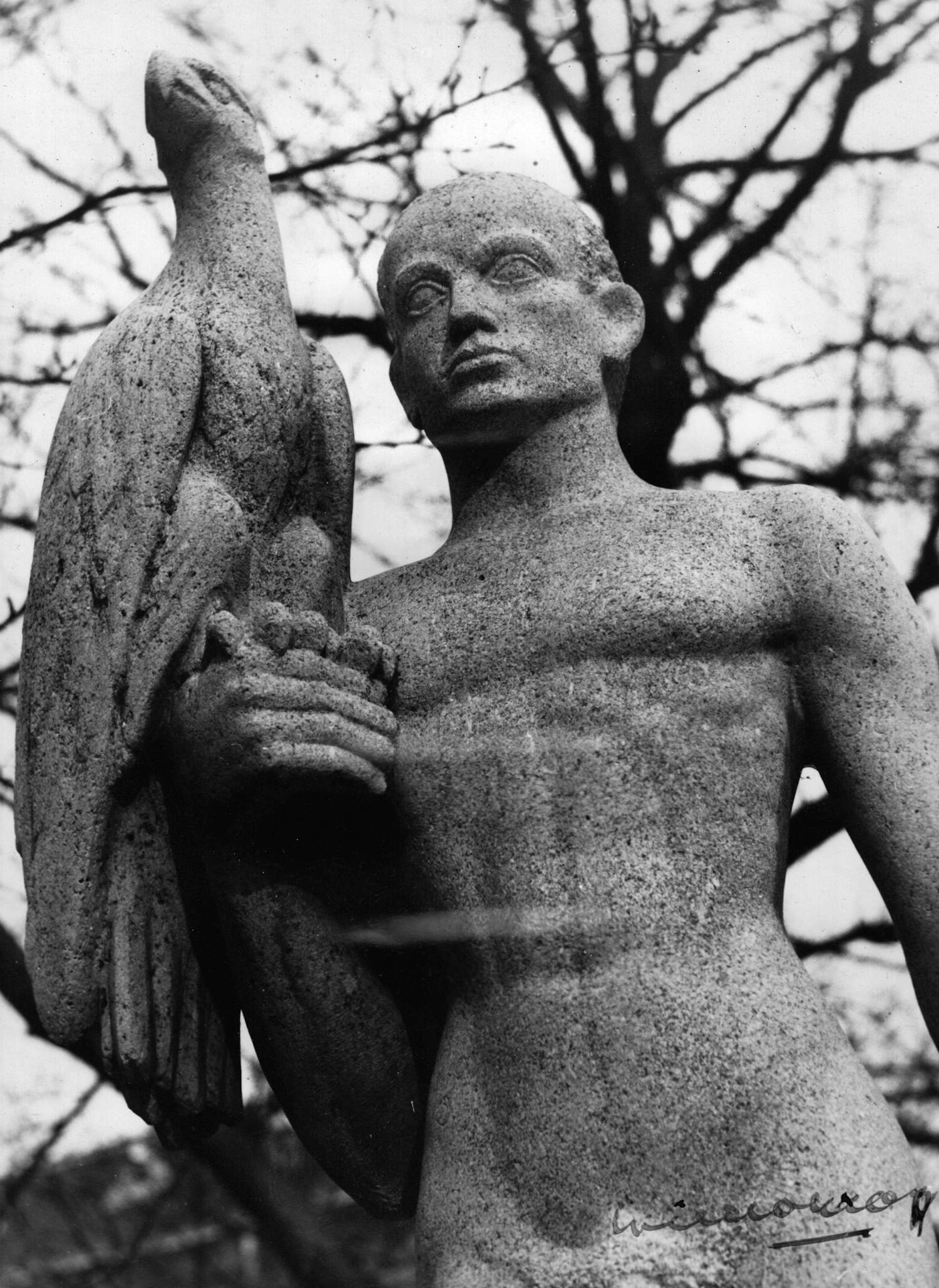 Hildo Krop - De waakzaamheid in eigen hand gehouden, vintage gelatinezilverdruk kopen? Bied vanaf 55!