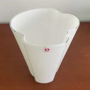 Alvar Aalto - Witte vaas ontworpen voor Iitala kopen? Bied vanaf 1!