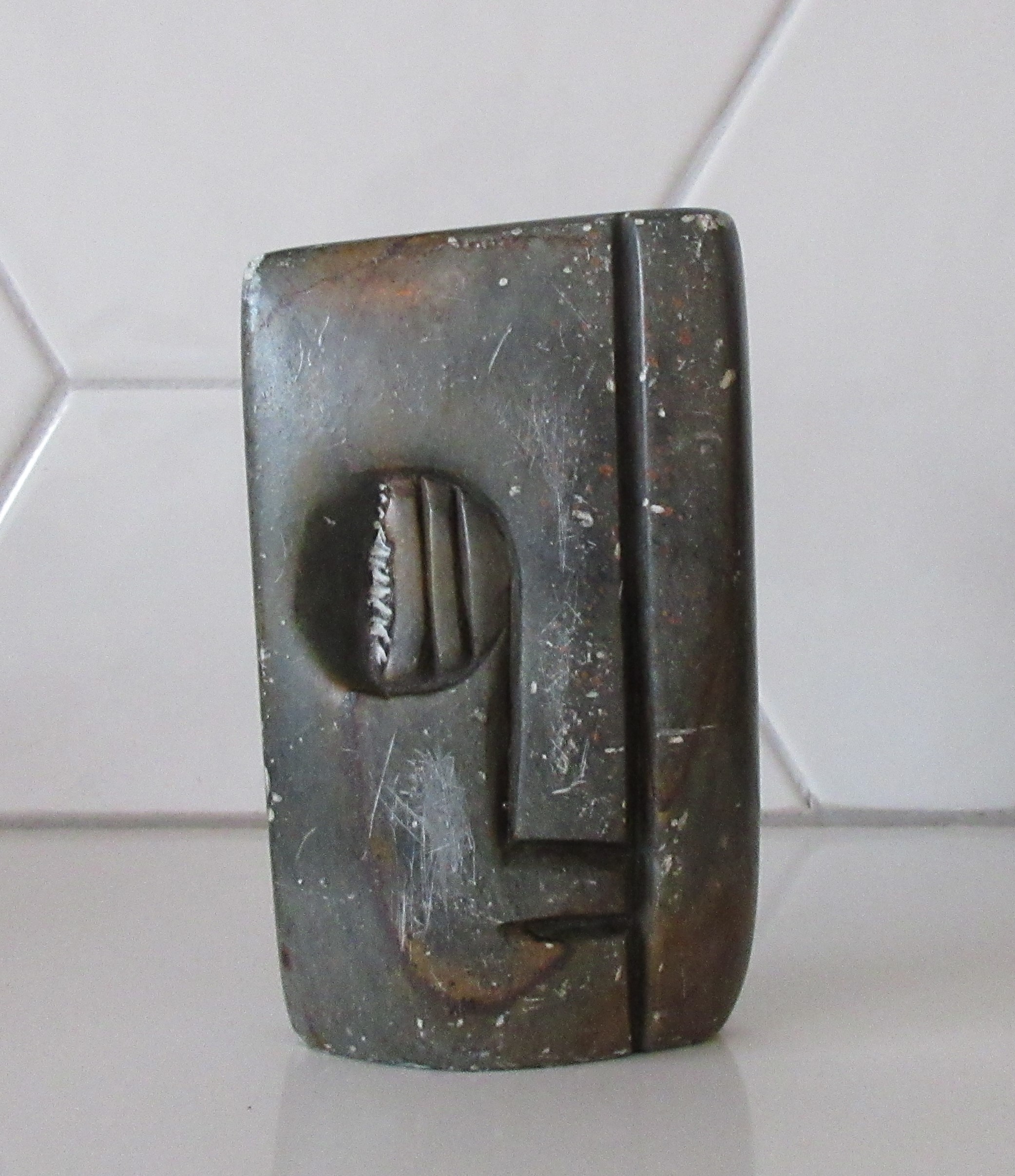 Niet of onleesbaar gesigneerd - Venassa Rangisse Shona Stone Art - Beeldje Boze Oog verkocht voor € 1!