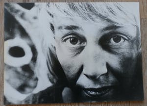Cor Dekkinga - foto: de ogen van Lotti van der Gaag kopen? Bied vanaf 35!
