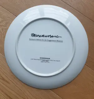 Robert Rauschenberg - Porseleinen bord (uitgave Guggenheim NY)- Z.T. - 1980 - Diameter 26 cm kopen? Bied vanaf 50!
