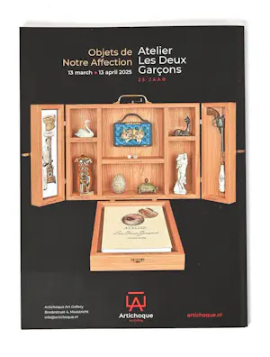 Les Deux Garçons - Gemengde techniek/collage: 'L'idole' - 2004 kopen? Bied vanaf 399!