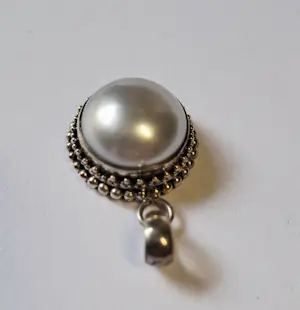 Nieuwe zilveren hanger met Mabe parel kopen? Bied vanaf 75!