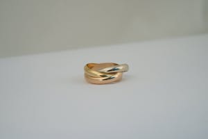 2564 - Elegante 14 karaats dames tricolor "Trinity" designring - Cartier model kopen? Bied vanaf 160!