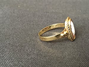 14K Goud - vintage schelpcamée ring met gravure kopen? Bied vanaf 50!